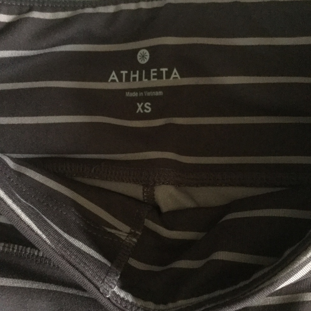 Woman’s pants - Picture 2 of 2